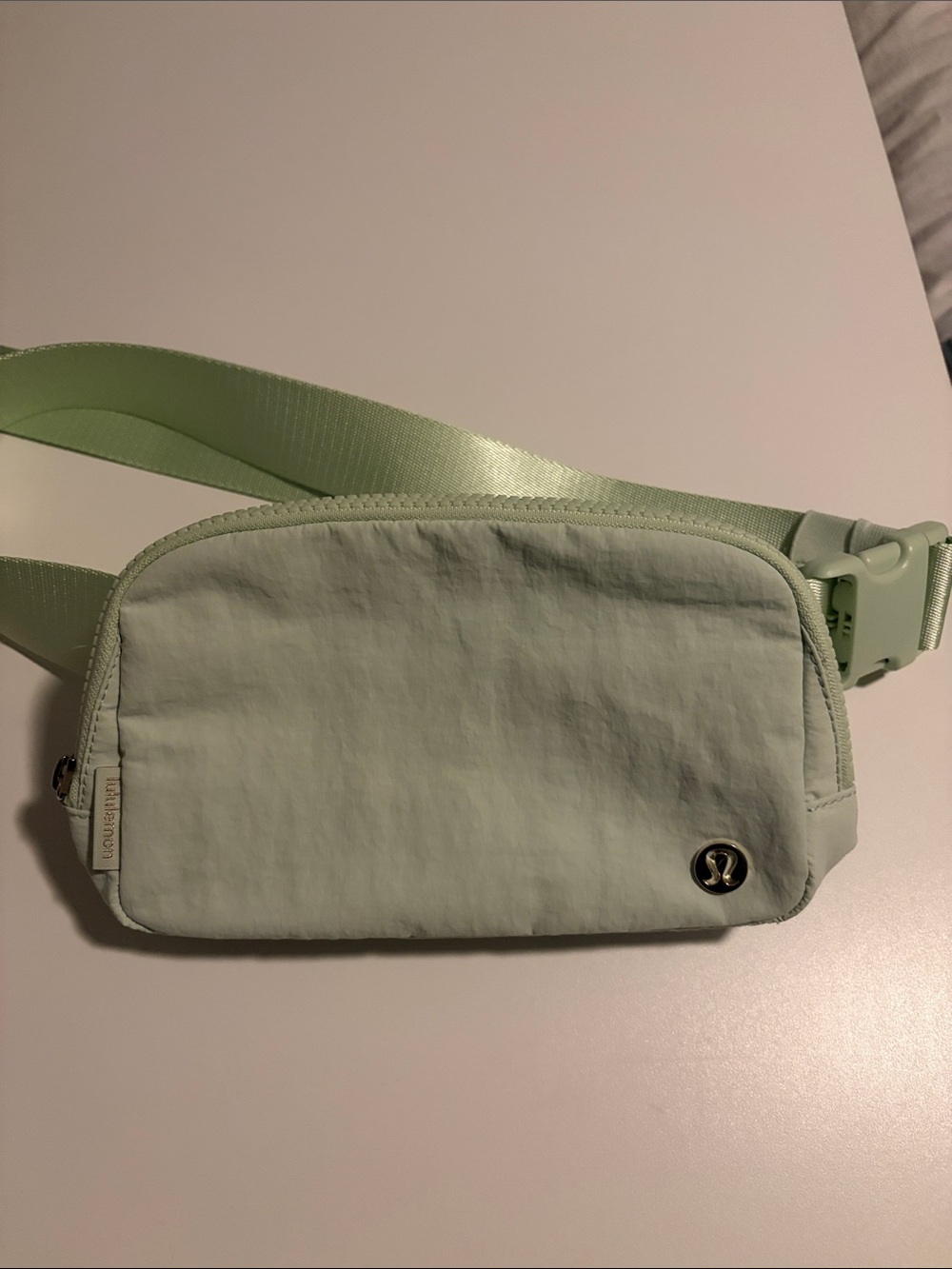 lululemon athletica light mint green belt bag